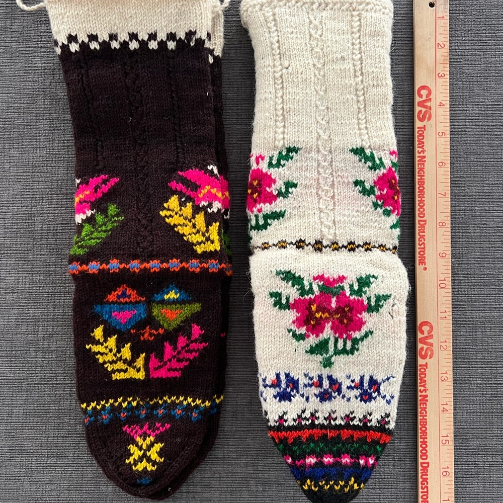 NEW Vintage Bulgarian Hand Knitted Folk Art Socks 2 Pairs